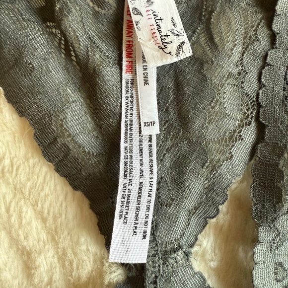 Free People Galloon Lace Racerback In Grey XS - Picture 5 of 5